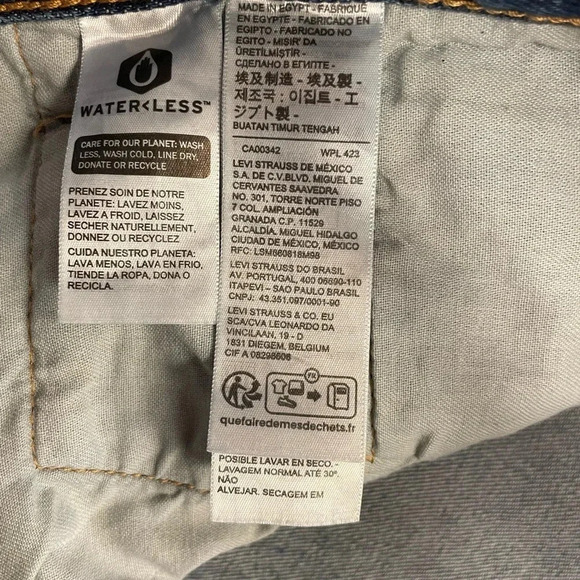 Levi’s 501 150th Anniversary Distressed Button Fly Straight Leg Jeans  Size 50 - Picture 8 of 9